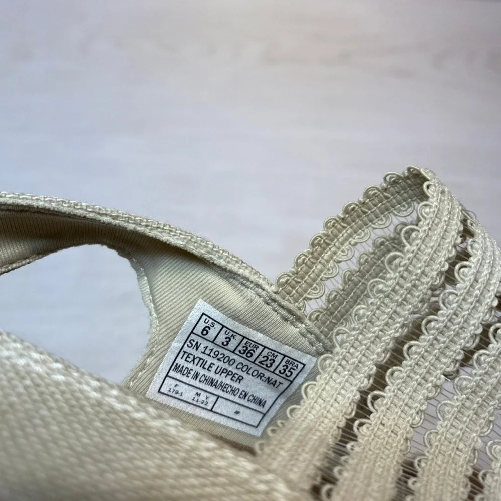 Skechers pre owned